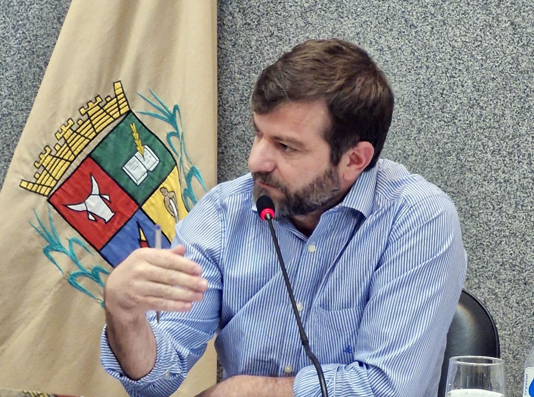  VEREADOR SOLICITA MELHORIAS NA SEGURANÇA VIÁRIA E ACESSIBILIDADE URBANA