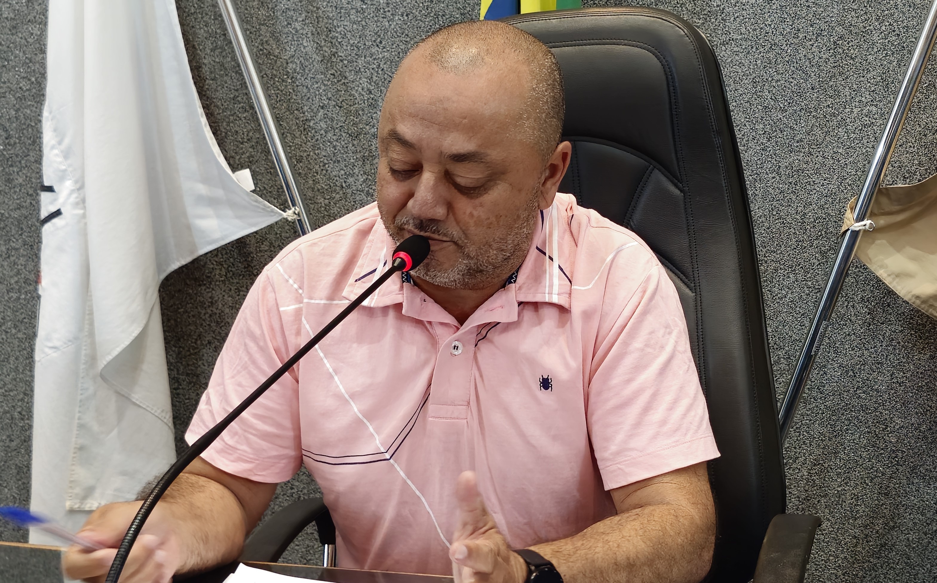 VEREADOR SÉRGIO LUIZ DO NASCIMENTO PROPÕE COBERTURA PARA BEBEDOURO NA PRAÇA RICARDO JOSÉ DE ALMEIDA